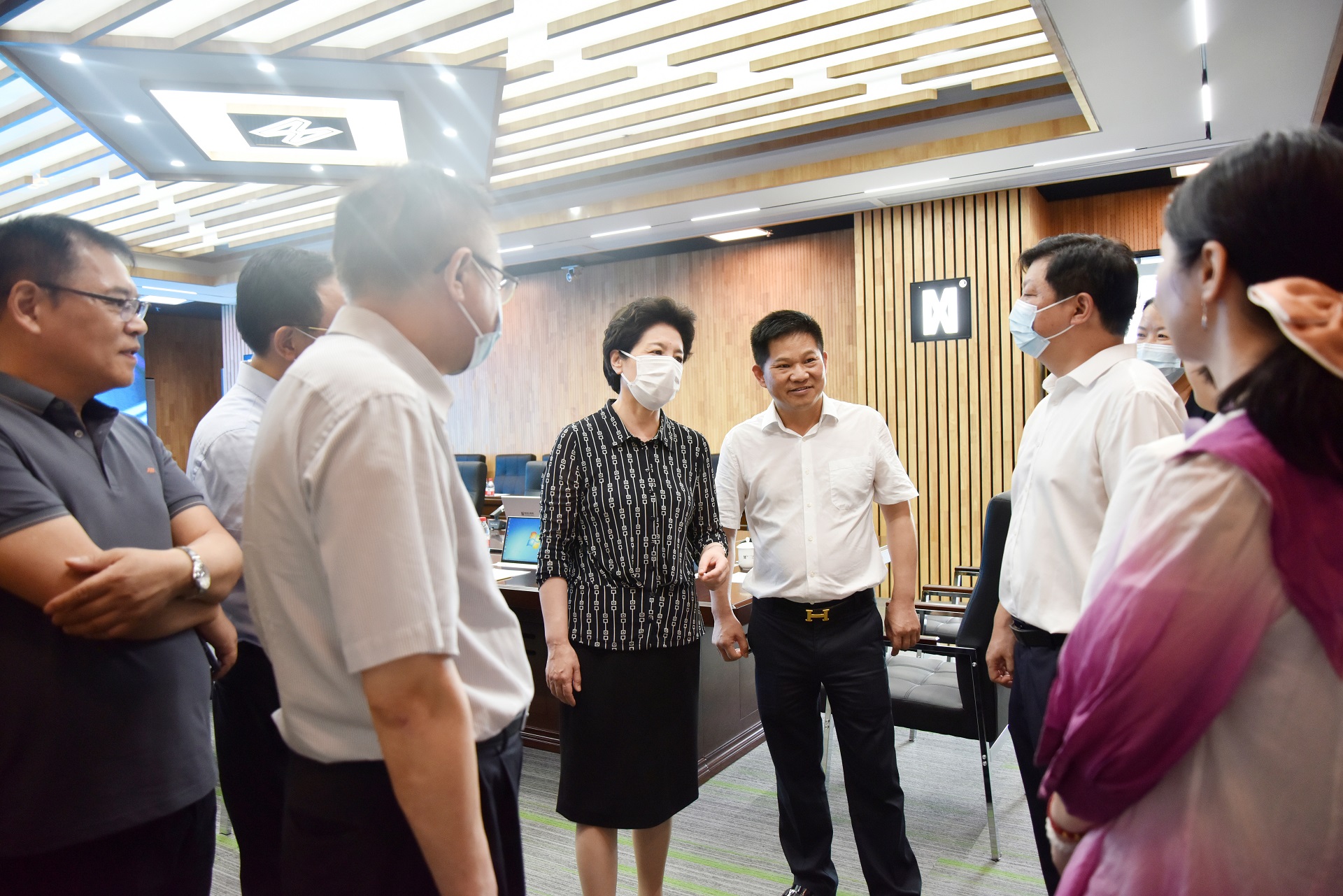 省政协党组副书记、副主席乌兰一行莅临精产国品一二三产区蘑菇视频-国产午夜精品自在自线之la-护士你下面好紧我进不去-日韩精品视频在线观看免费-国产又爽又大又黄A片软件调研考察