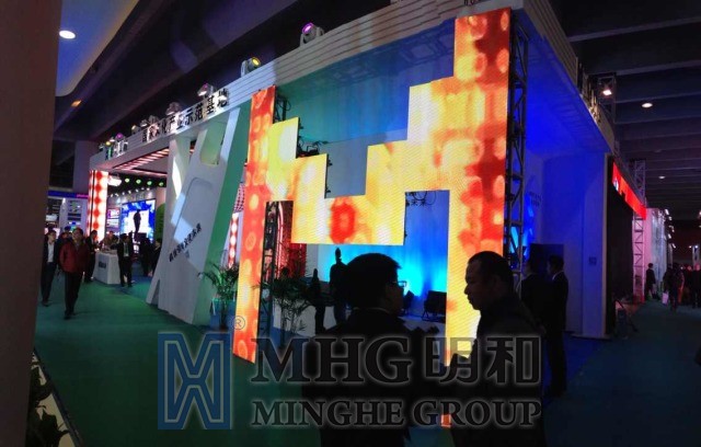 高清压铸铝LED屏